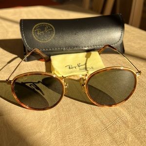 Classic Ray-Ban Sunglasses